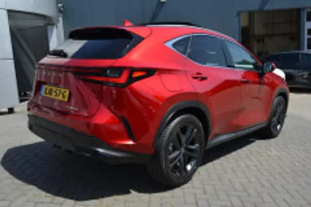 Lexus NX (2026) thumbnail 3