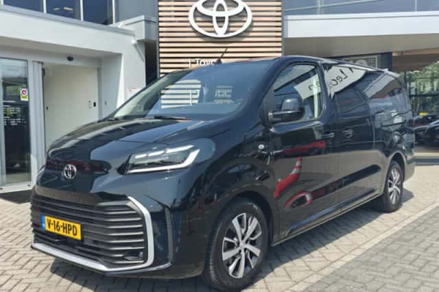 Toyota Proace (2024) thumbnail 1