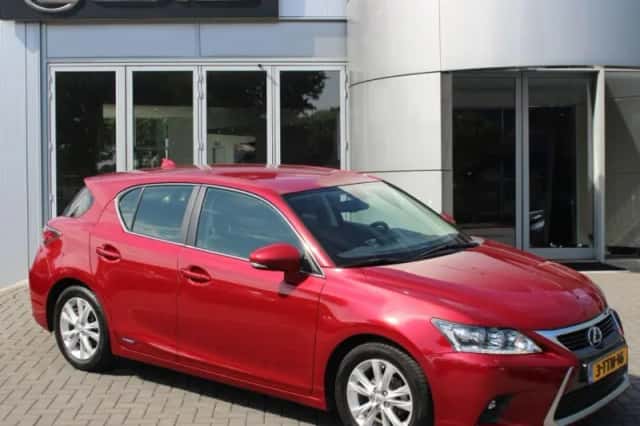 Lexus CT (2014) thumbnail 1