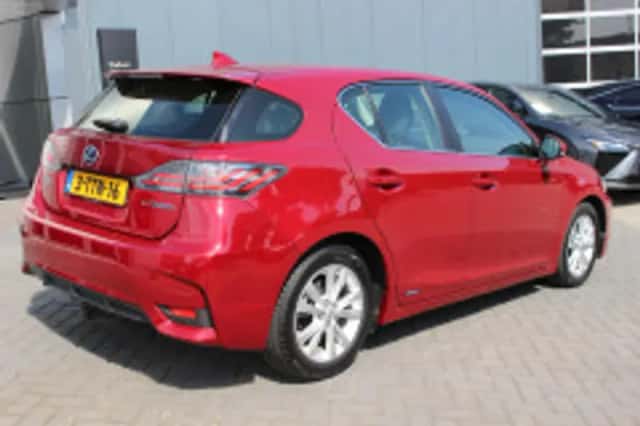 Lexus CT (2014) thumbnail 3