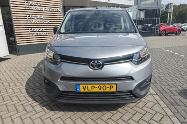 Toyota Proace (2021) thumbnail 2