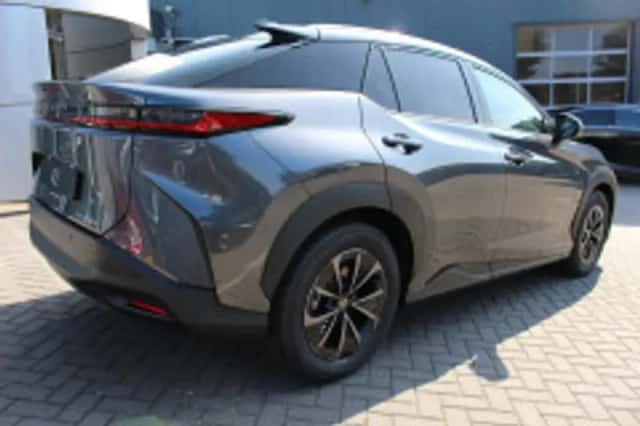 Lexus RZ (2026) thumbnail 3