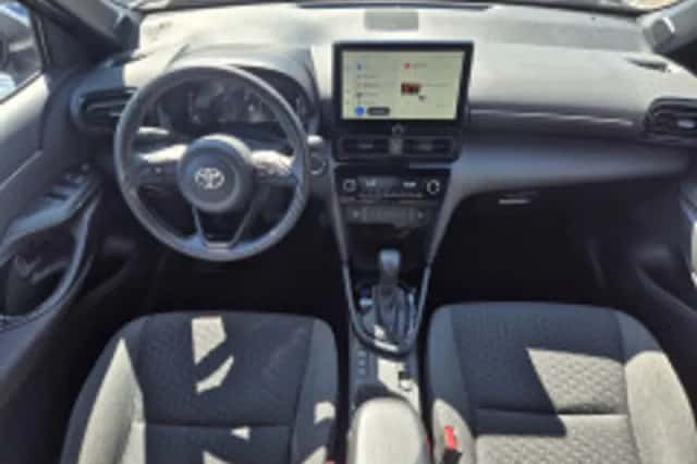 Toyota Yaris Cross (2025) thumbnail 4