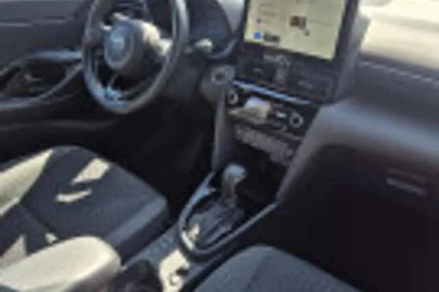 Toyota Yaris Cross (2025) thumbnail 5