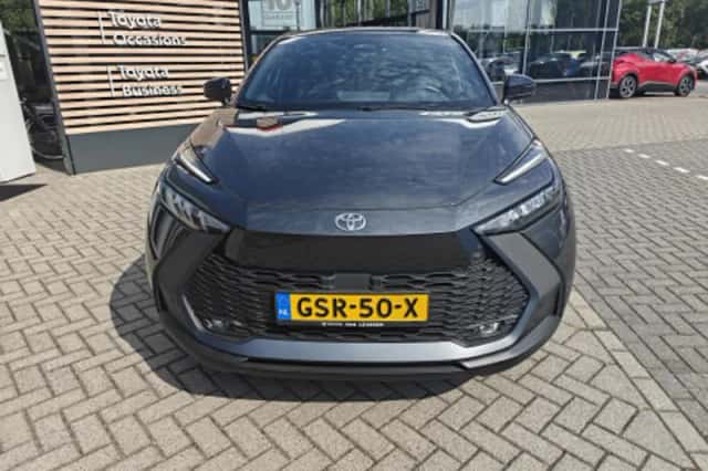Toyota C hr (2024) thumbnail 2