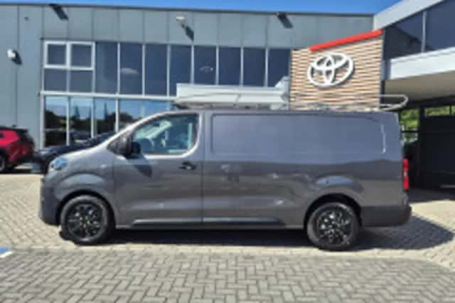 Toyota Proace (2022) thumbnail 3
