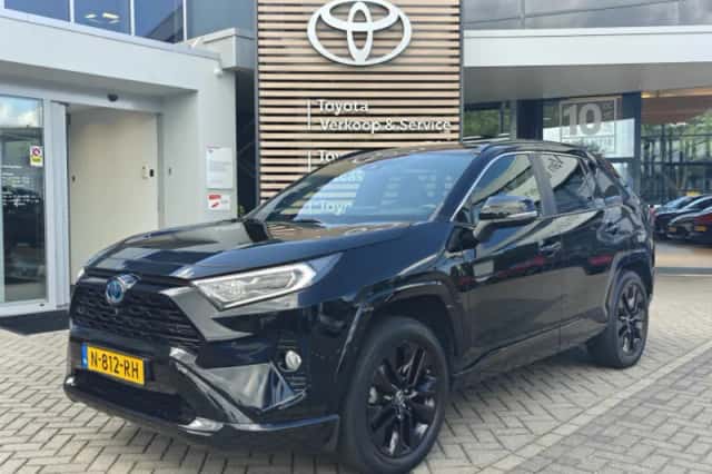 Toyota RAV4 (2021) thumbnail 1