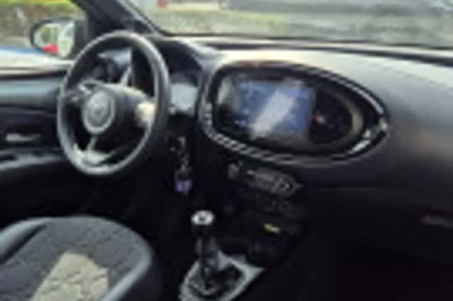 Toyota Aygo (2022) thumbnail 6