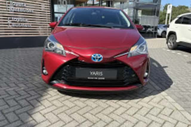 Toyota Yaris (2018) thumbnail 3