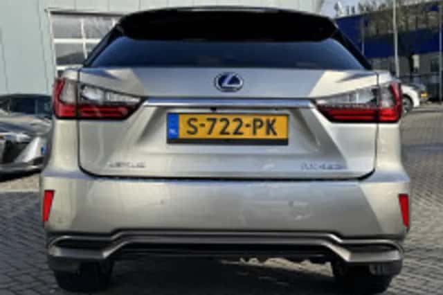 Lexus RX (2018) thumbnail 6