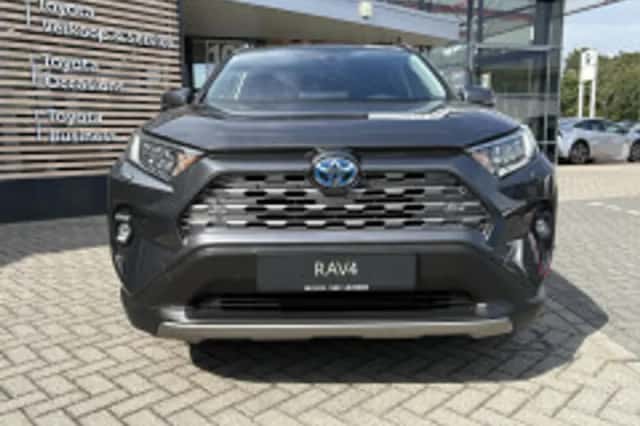 Toyota RAV4 (2024) thumbnail 3