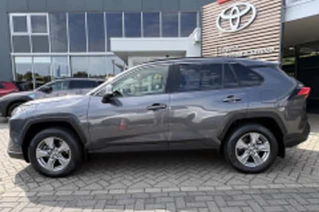 Toyota RAV4 (2024) thumbnail 4