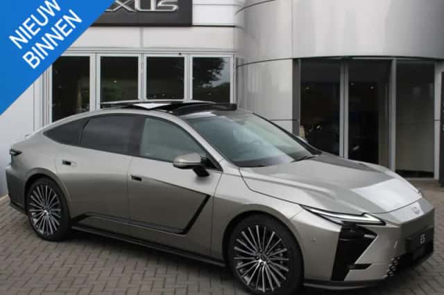 Lexus ES (2026) thumbnail 1