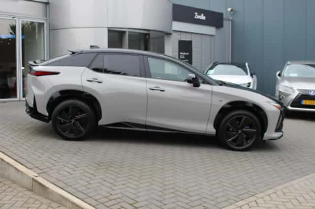 Lexus RZ (2026) thumbnail 2