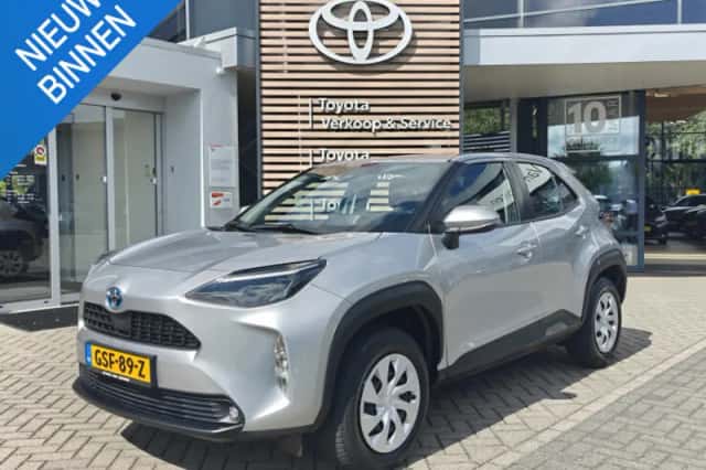 Toyota Yaris Cross (2023) thumbnail 1