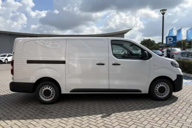 Toyota Proace (2026) thumbnail 2