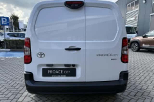 Toyota Proace (2026) thumbnail 6