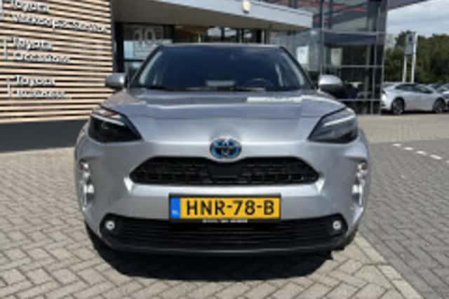 Toyota Yaris Cross (2024) thumbnail 3
