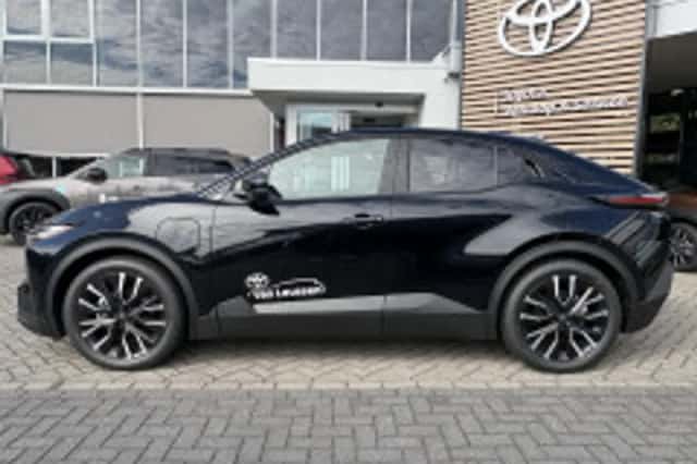 Toyota C-HR (2026) thumbnail 4