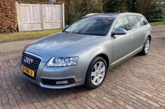 Audi A6 (2012) thumbnail 1