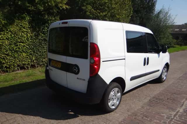 Opel Combo (2014) thumbnail 3