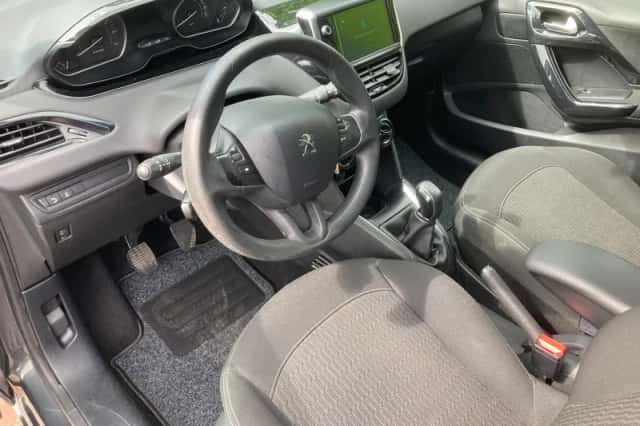 Peugeot 208 (2017) thumbnail 6