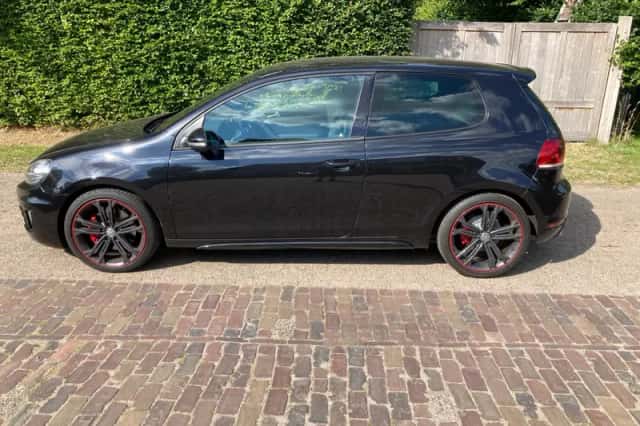 Volkswagen Golf (2011) thumbnail 2