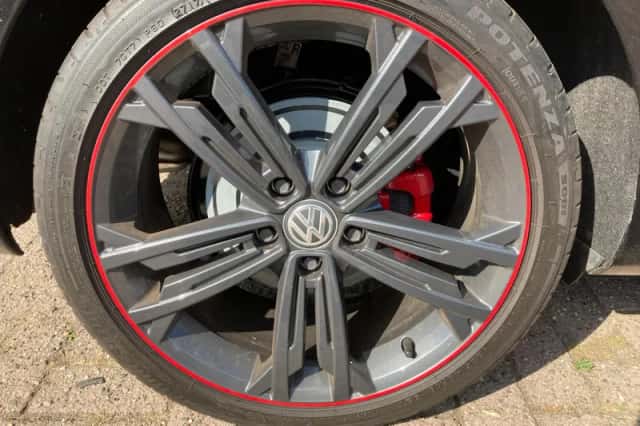 Volkswagen Golf (2011) thumbnail 6