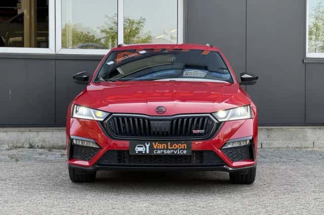 Škoda Octavia (2021) thumbnail 5