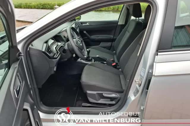 Volkswagen Polo (2019) thumbnail 6
