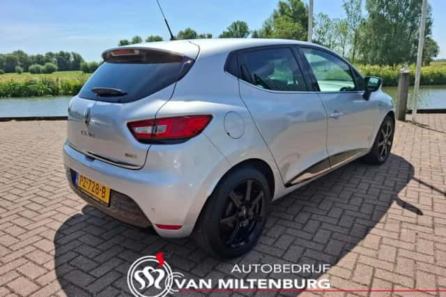 Renault Clio (2017) thumbnail 4