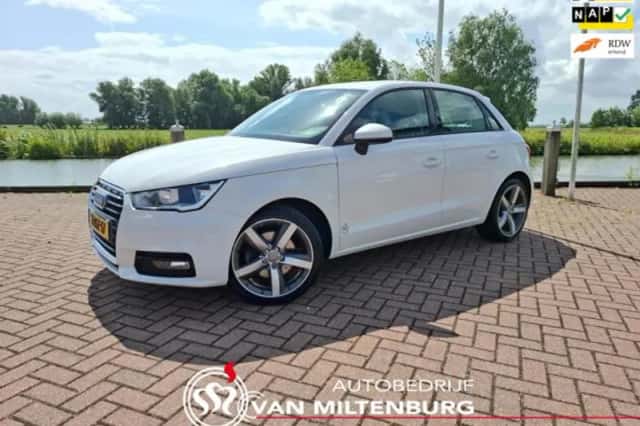 Audi A1 (2015) thumbnail 1