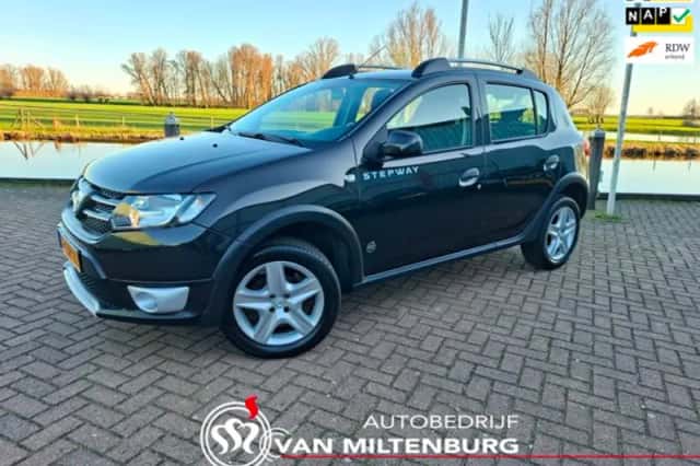 Dacia Sandero (2014) thumbnail 1