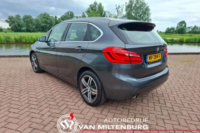 BMW 2-Serie (2017) thumbnail 3