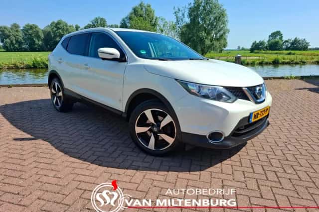 Nissan Qashqai (2017) thumbnail 5