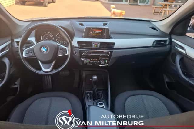 BMW X1 (2017) thumbnail 6