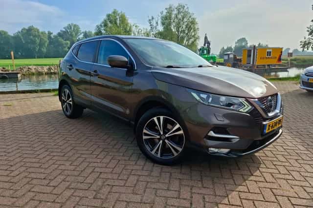 Nissan Qashqai (2020) thumbnail 3