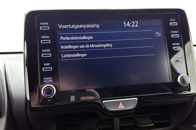 Toyota Yaris (2021) thumbnail 13