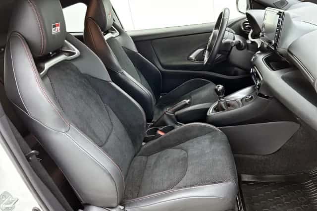 Toyota Yaris (2021) thumbnail 39