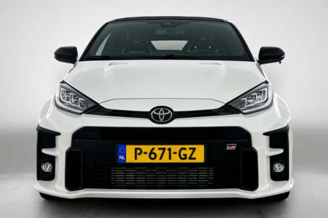 Toyota Yaris (2021) thumbnail 5