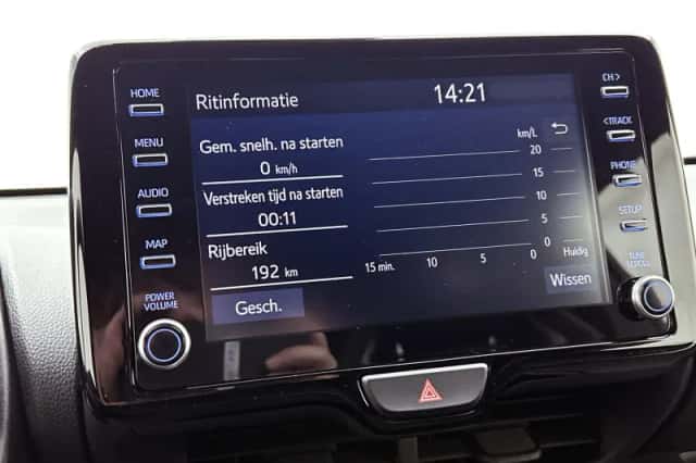 Toyota Yaris (2021) thumbnail 10