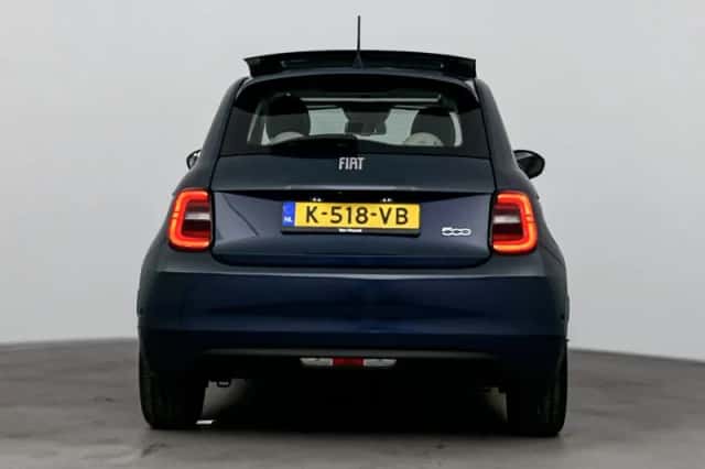 Fiat 500 (2021) thumbnail 3