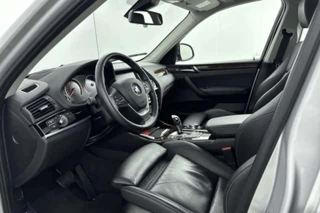 BMW X3 (2015) thumbnail 18