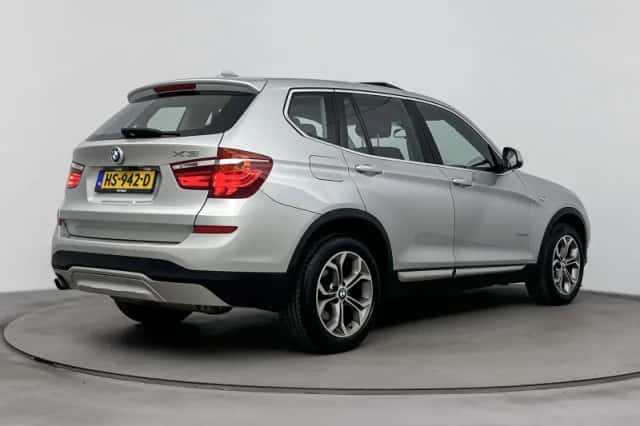 BMW X3 (2015) thumbnail 4