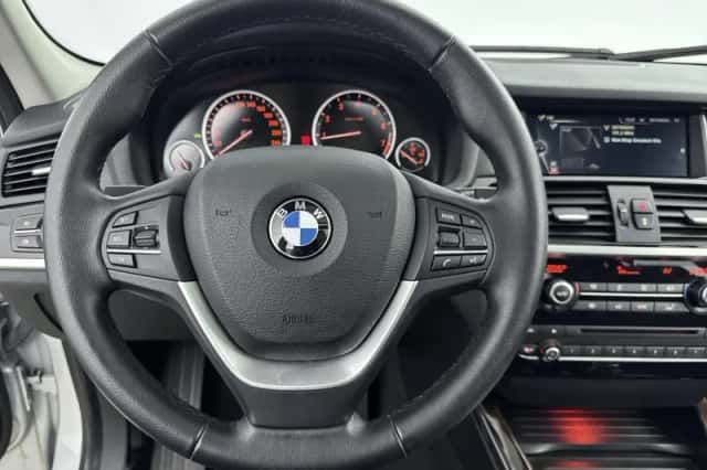 BMW X3 (2015) thumbnail 6