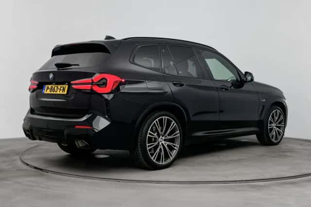 BMW X3 (2022) thumbnail 4