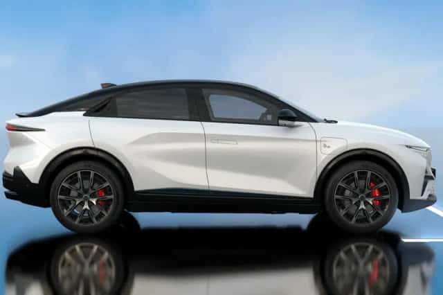 Alpine A390 (2026) thumbnail 3