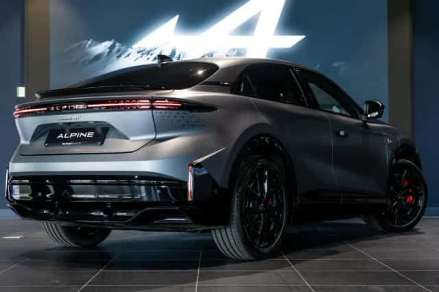 Alpine A390 (2026) thumbnail 3