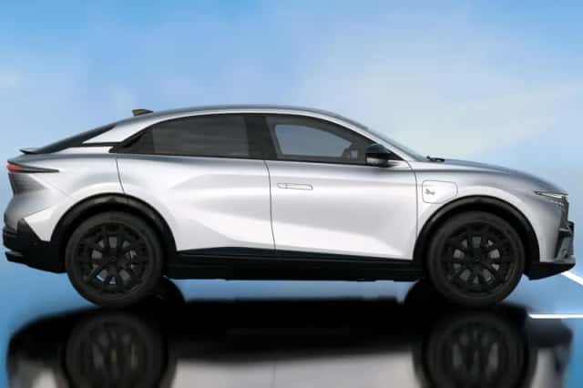 Alpine A390 (2026) thumbnail 4