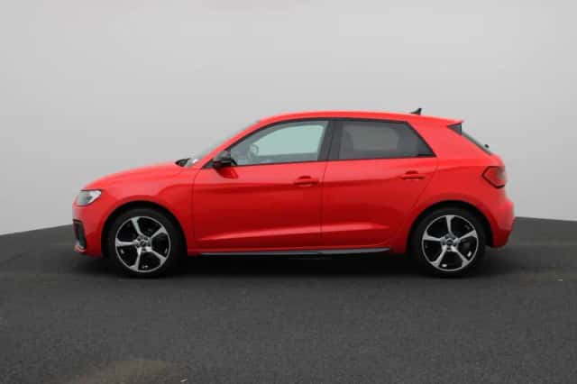 Audi A1 (2023) thumbnail 4